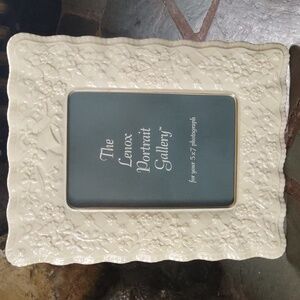 Lenox Ivory Floral Photo Frame